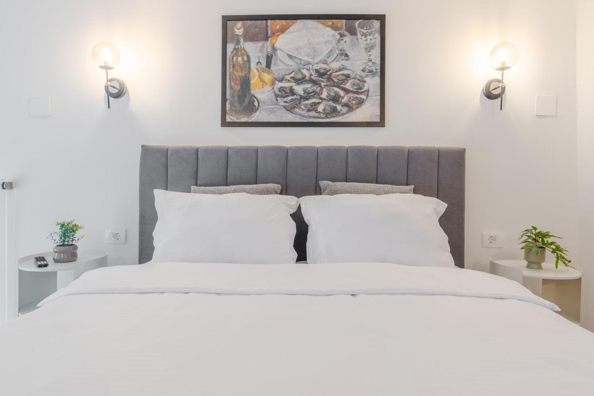 Apartament Ultra-Central Lux + Free Parking + Self Check-In Орадя Екстер'єр фото